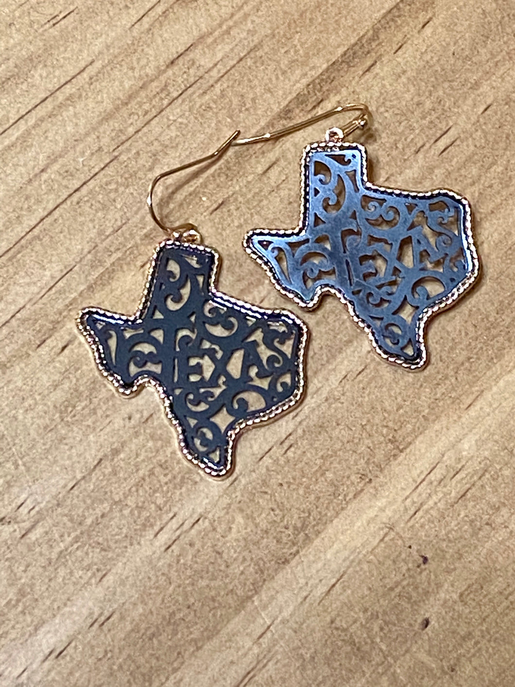 Metal Texas w/ Black scroll design